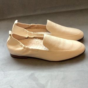 Vionic Amora Leather Loafers, crème size 8.5